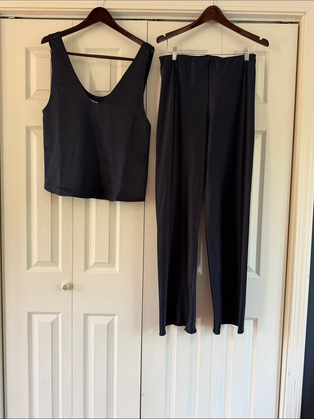 April Seven Women's Navy Tank Top - Minimal Scoop Neck